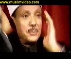 فيديو نادر لعبد الباسط يبكي من خشية الله ويتماسك