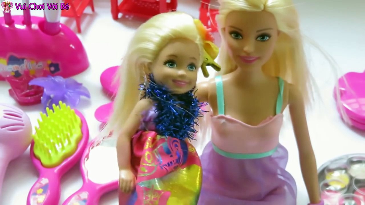 Đồ chơi trẻ em Búp bê Barbie tập 31 Tiệm làm tóc make up Hair Salon Kids toy
