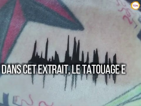 Ces tatouages d'ondes sonores vous permettent d'ecouter de la musique