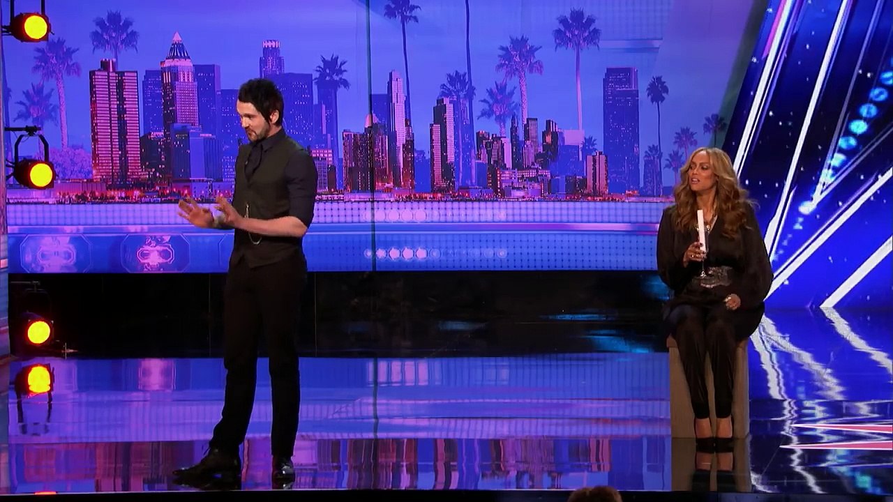 Colin Cloud: Real Life Sherlock Holmes Reads Minds Americas Got Talent 2017
