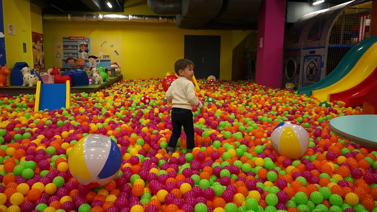 Un centro de entretenimiento para niños
