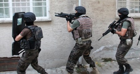 İstanbul Polisinden Zehir Tacirlerine Şafak Operasyonu