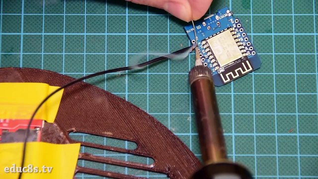 Arduino ESP8266 Project Art Deco Weather Forecast Display using a Wemos D1 mini and 1.8 Color TFT