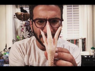 Dad Makes Chicken Feet Stew for Kids