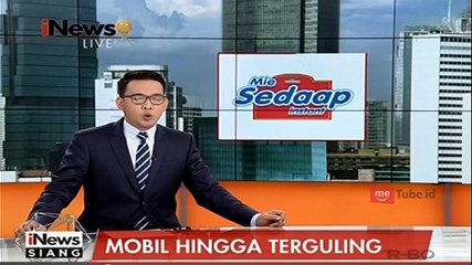 Скачать видео: Sopir Ngantuk, Mobil Pemudik Terguling di Tol Kebon Jeruk