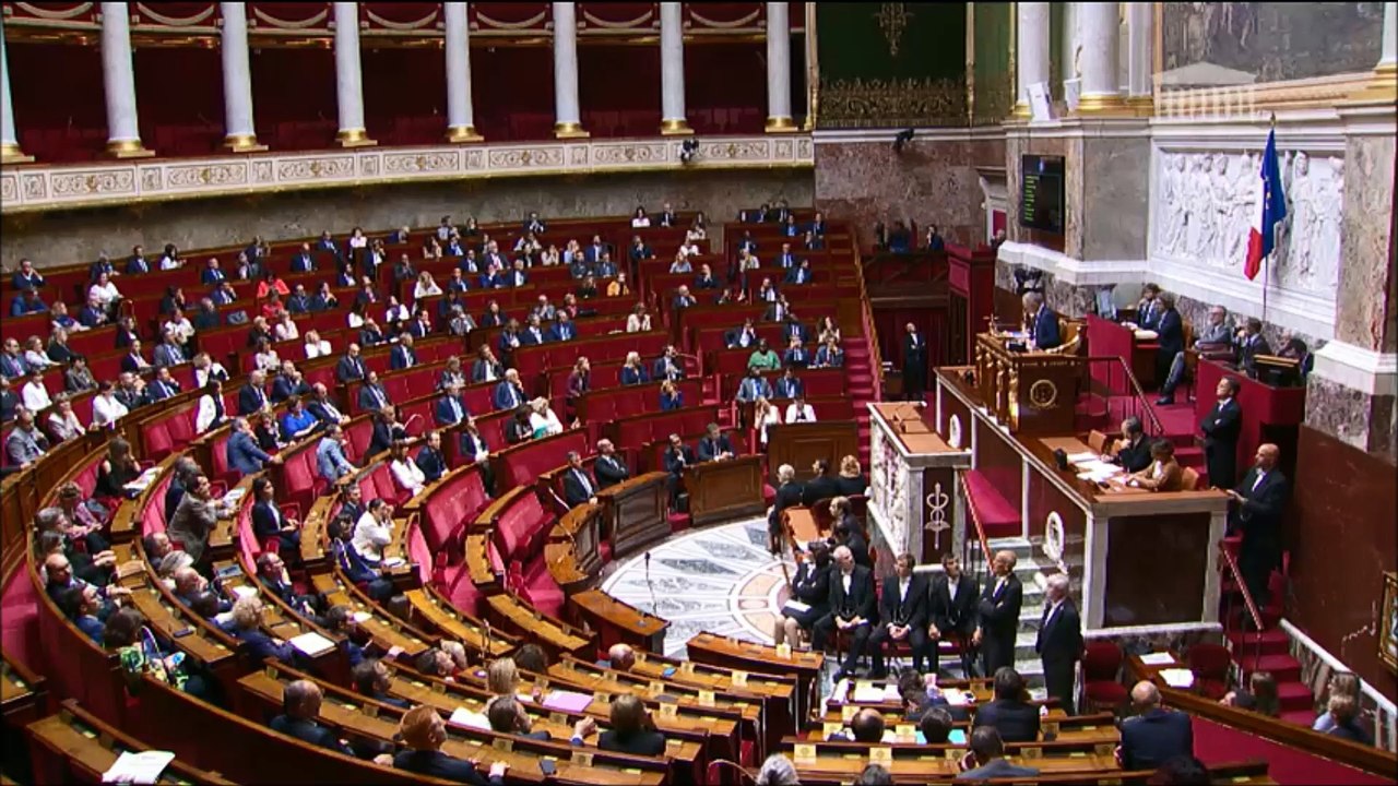 Séance houleuse à l'Assemblée : la majorité remporte tous les postes de vice-présidents