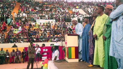 Les Maliens manifestent pour la révision de la Constitution (2)