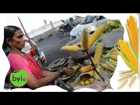 Boiled Sweet Corn at Tankbund Hyderabad Street Food