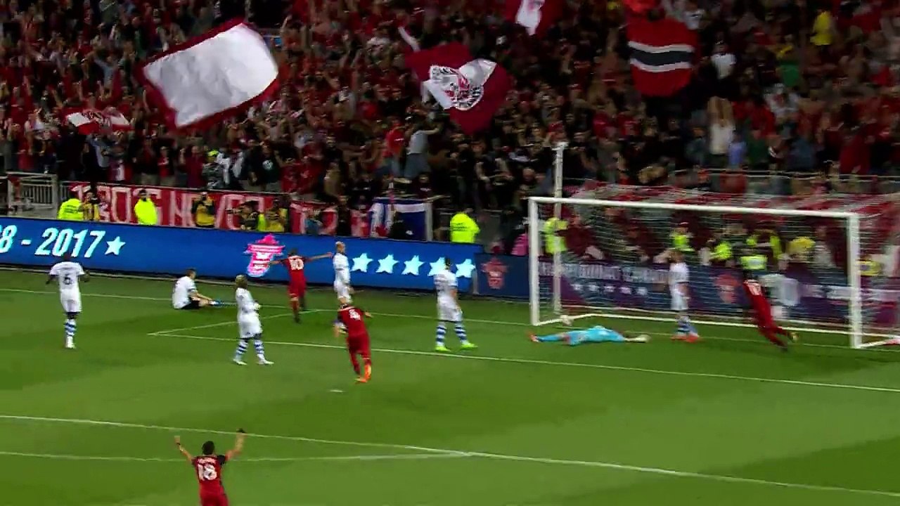 Toronto FC vence o Campeonato Canadiano no ultimo minuto do jogo com golo de Sebastian Giovinco