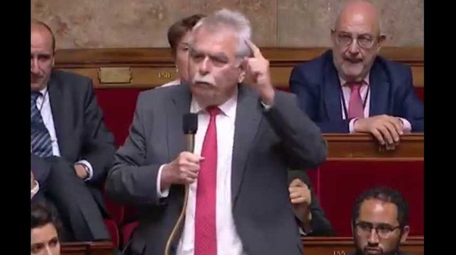 A l'Assemblée, Chassaigne clashe Ferrand sur le nombre de vice-présidents LREM