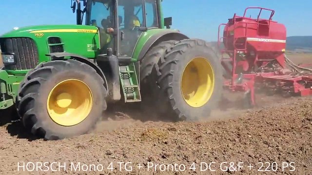 John Deere 7530