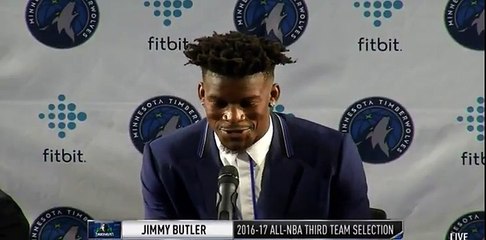 Jimmy Butler donne son numéro de téléphone pour répondre aux critiques