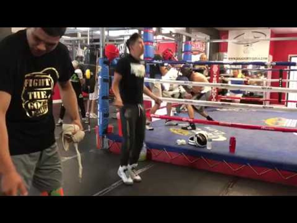 Leo Santa Cruz Working Out Maybe Getting Ready For Mares 2 Fight - esnews boxing