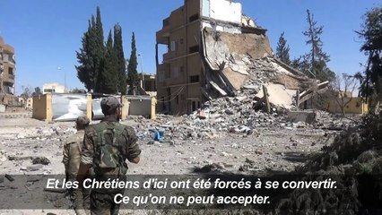 Rosaires, armes automatiques: les combattants chrétiens de Raqa