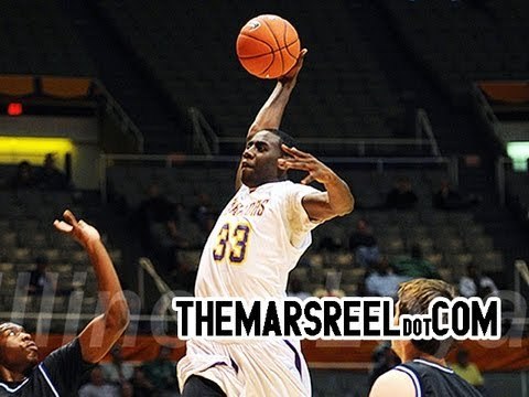 Dom Pointer Catches A Sick Off The Backboard Alley Oop In Game! St. John's Recruit!