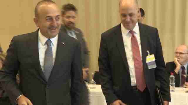 Turquía ofrece una retirada gradual de Chipre, que no convence a Atenas y Nicosia