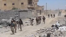 قوات سوريا الديمقراطية تطبق الحصار على الرقة