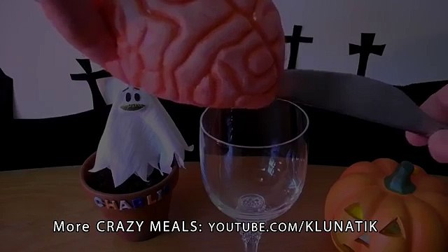 Klunatik Eating BRAINS, EYEBALLS and a TONGUE!!! Kluna Tik Dinner #37 ASMR eating sounds face