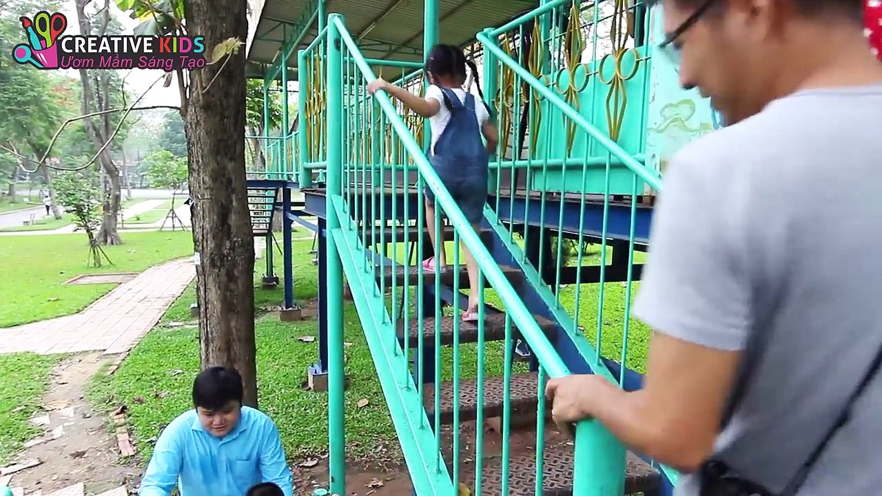 BÉ BÚN VÀ BÉ BẮP ĐI CHƠI CÔNG VIÊN LÁI TÀU RỒNG | Creative Kids