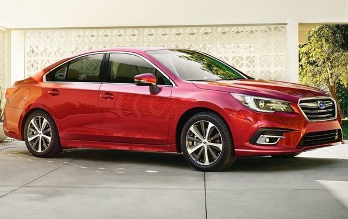 2018 Subaru Legacy VS Subaru WRX