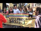 Napoli - Gay Pride, l'onda arcobaleno invade la città (26.06.17)