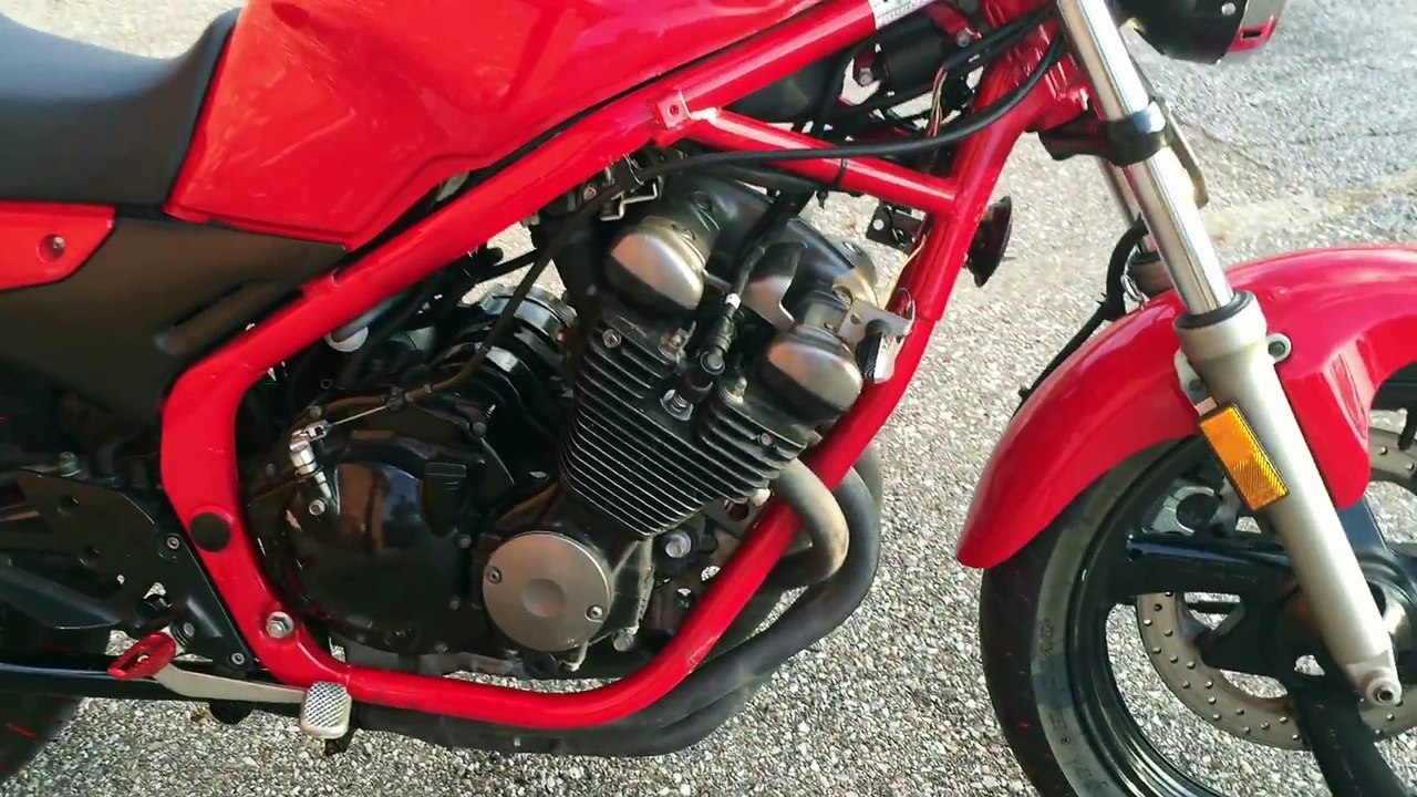 Naked, Street fighter, without fairings, custom Yamaha Seca 2 XJ600 sportbike IXIL exhaust