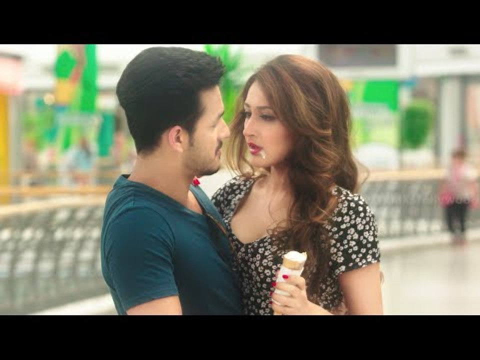 Akhil Latest Trailer  - Akhil The Power Of Jua - Akhil Akkineni, Sayesha Saigal, V.V. Vinayak