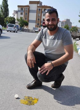 Manisa'da Hava Sıcaklığı 42'yi Gösterdi! Vatandaş Asfaltta Yumurta Pişirdi!