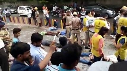 रिठाला मेट्रो स्टेशन पर बारिस की वजह से फैला करंट जिसमे कई लोगो की जान गई।