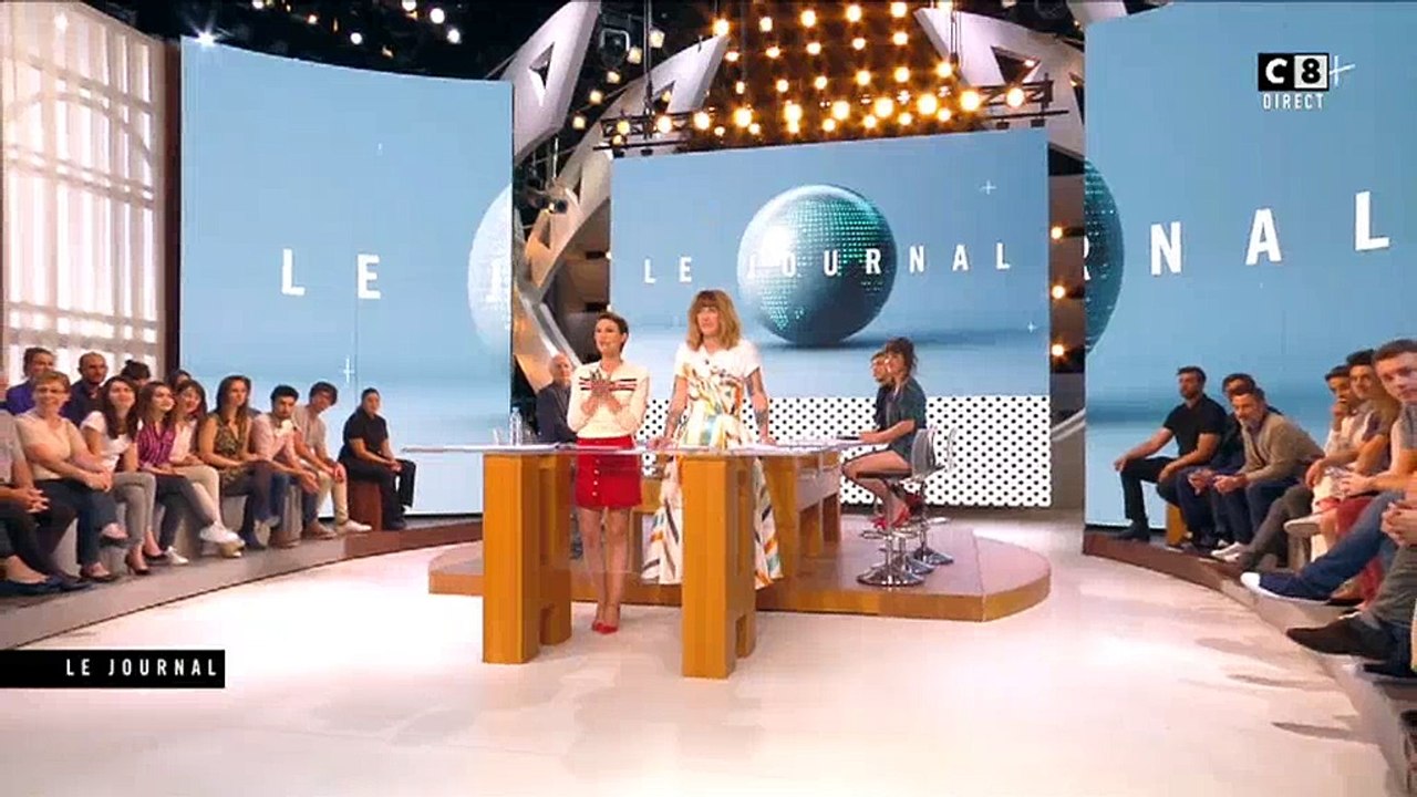 La journaliste Emilie Besse a également fait ses adieux... en embrassant vigoureusement Daphné Burki sur la bouche !