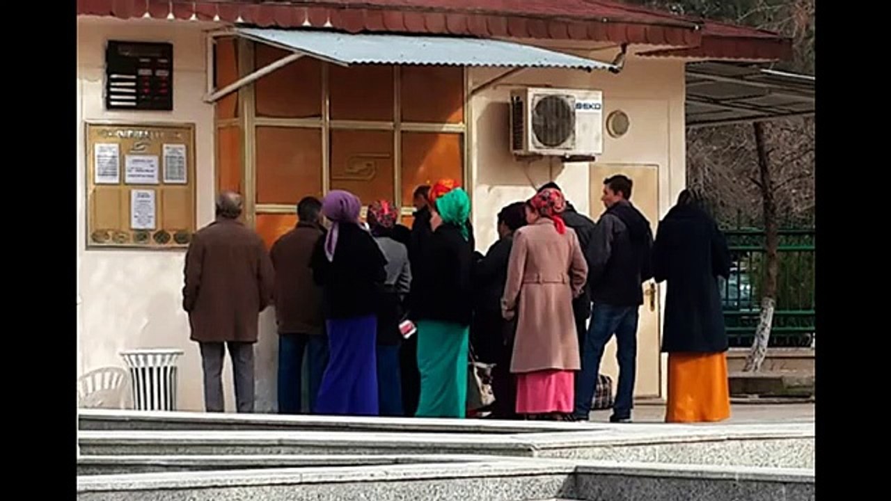 Почему в Туркменистане пришлось отменить золотой век и эпоху счастья Средняя Азия Бывши