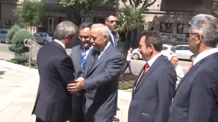 Vali Çınar Yeni Görevine Başladı