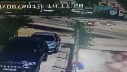 Anne ve 8 Aylık Bebeğini Kamyon Böyle Ezdi