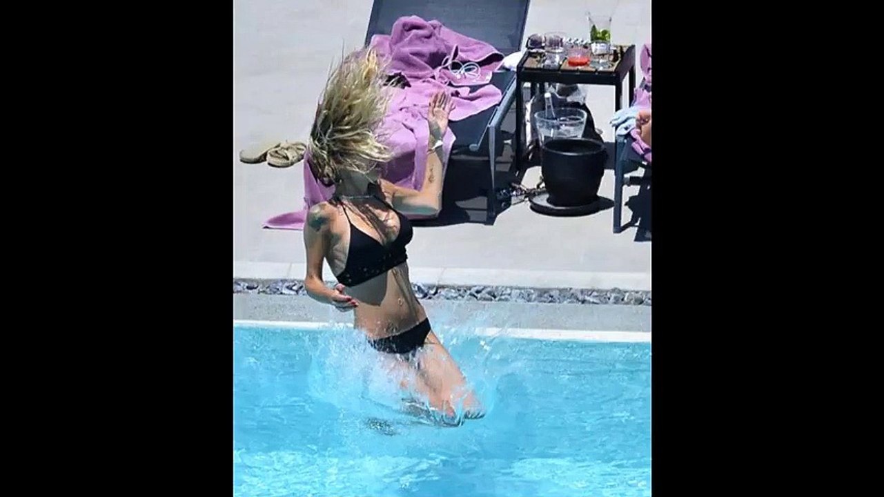 İrem Derici Selülitlerini Yanına Almış Ama Kalçasını Almayı Unutmuş