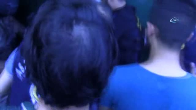 Pendik'teki Narkotik Operasyonu Polis Kamerasında