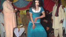 16 Year Pakistani Girl Mujra_Masti Bhari Jawanian_Full Romantic_New Mujra_Night Party