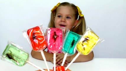 Сandy with Beetles for Bad Baby Mom with Tantrum! Little Babies learn colors with Finger F