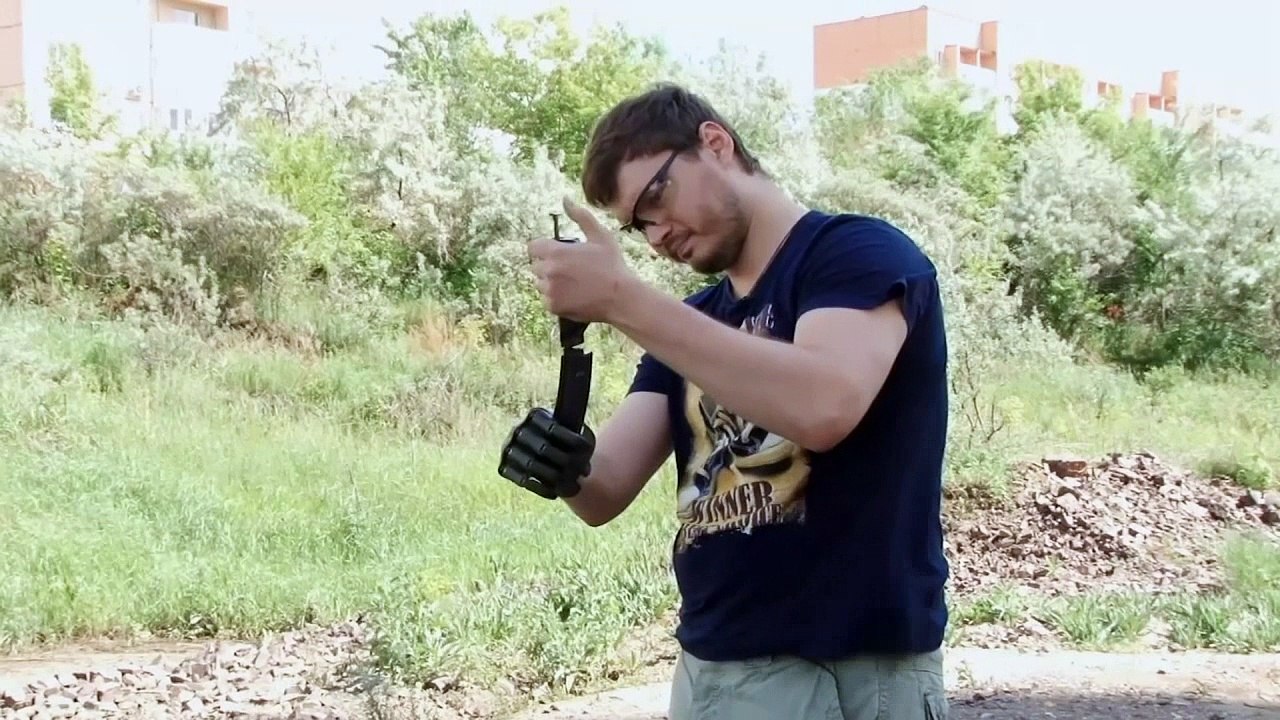 Incredible robotic arm turns Russian into actio...