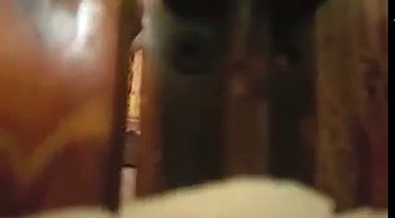 Ayvalık’ta ‘röntgencilikle’ suçlanan otel sahibine kadınlardan ‘suçüstü’