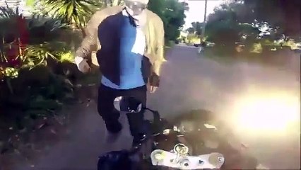 【衝撃】バイクを盗まれるが反撃  【キチガイ動画】