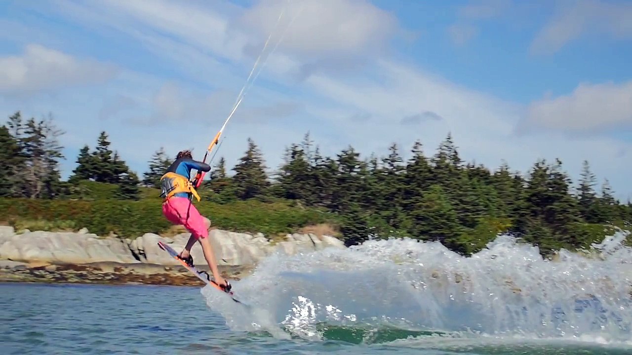 Halifax Kitesurfing School - Learn Kitesurfing in Nova Scotia at Martinique and Stoney Beach