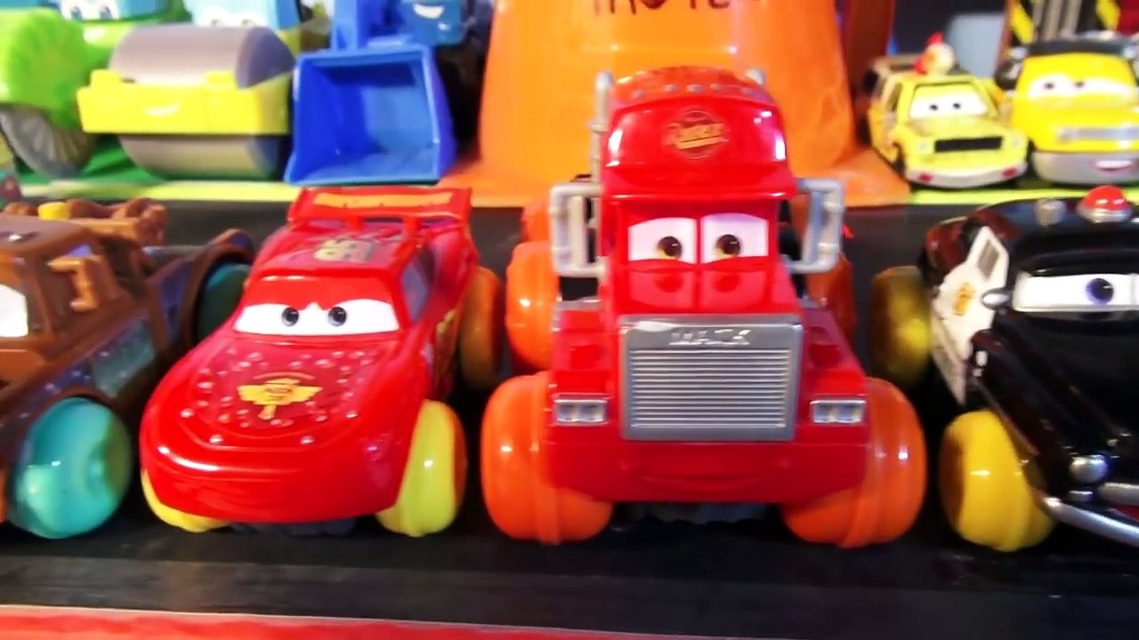 Это на  легковые автомобили замороженный замороженные гидро молния мак мать Маккуин на Это десять пиксель бассейн Реймон шериф в колеса