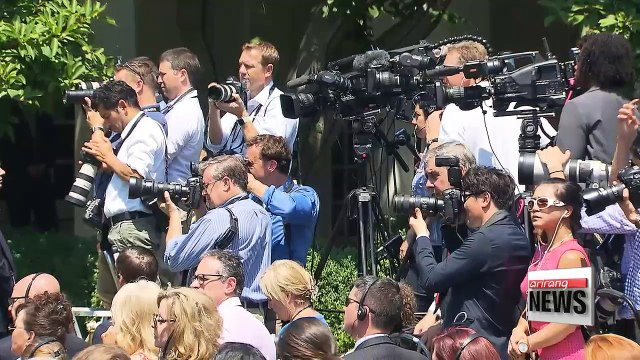 Presidents Moon, Trump adopt joint statement at conclusion of summit