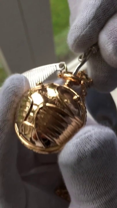 Ce bijoutier de génie a fabriqué un boite à alliance en forme de Vif d'Or... pour les fans de Harry Potter