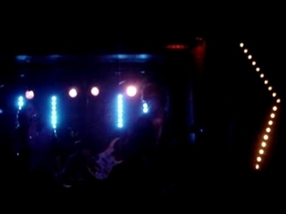Dig Up Elvis "Melodrama in Helsinki"