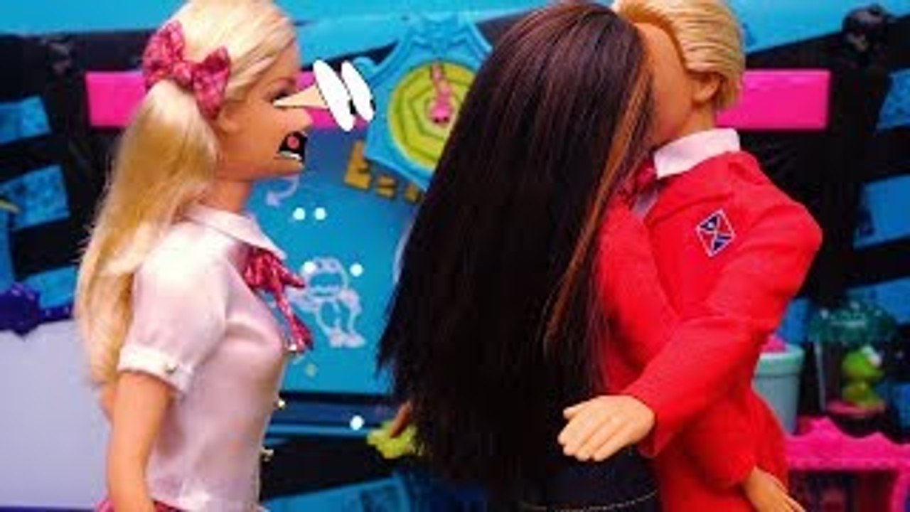 Barbie School of Princesses - A Fun Toy Show - Episode 7 - Stories With Toys & Dolls