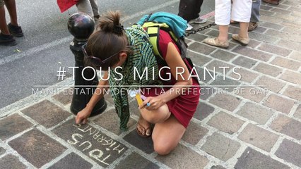#Tous migrants - Les collectifs de soutien manifestent devant la préfecture de Gap