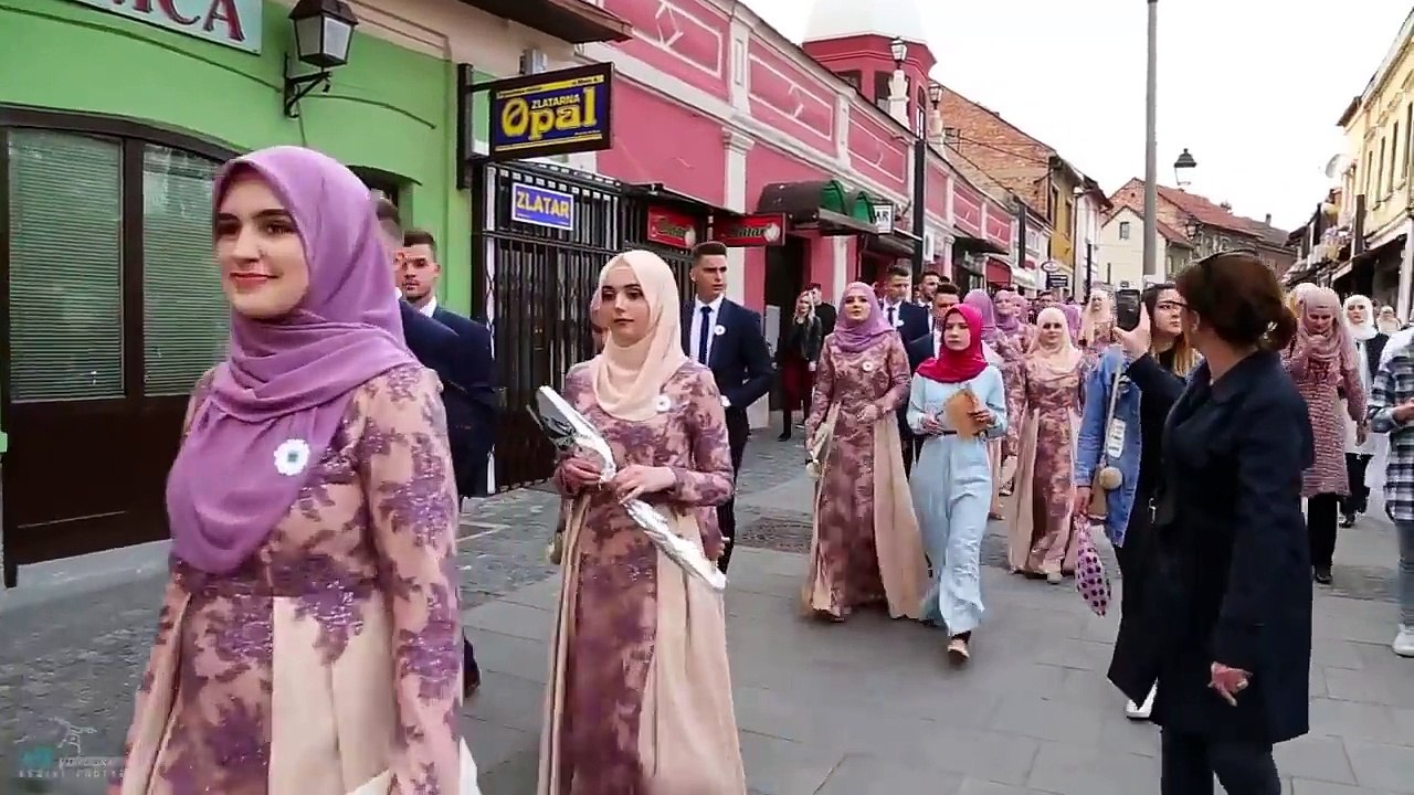 مدرسة الاسلامية في البوسنة 2017 - Islamic school in bosnian - video  Dailymotion