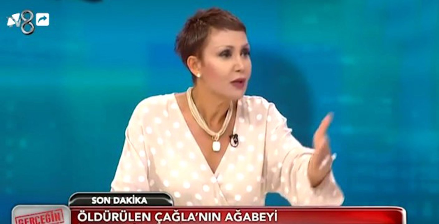 Konuğunun Eşi ve Kardeşiyle İlgili İtirafı Ağızları Açıkta Bıraktı