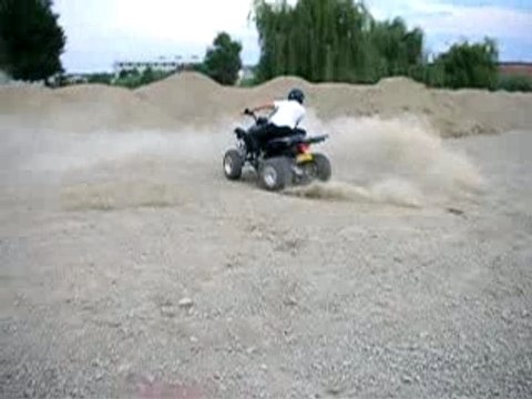 quad kymco 300